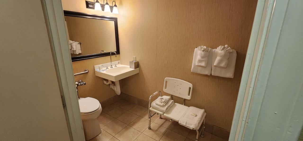 Penn Harris Hotel Harrisburg, Trademark By Wyndham Εξωτερικό φωτογραφία