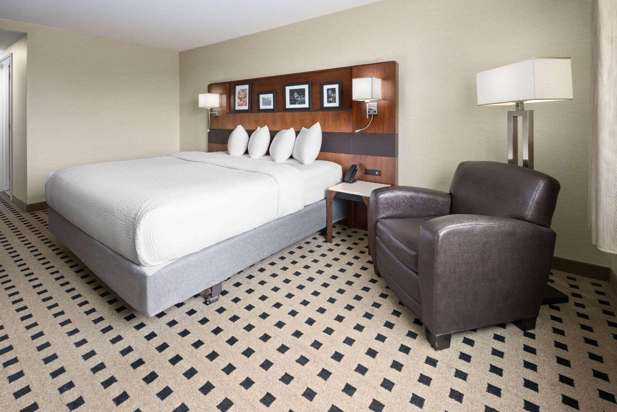 Penn Harris Hotel Harrisburg, Trademark By Wyndham Εξωτερικό φωτογραφία