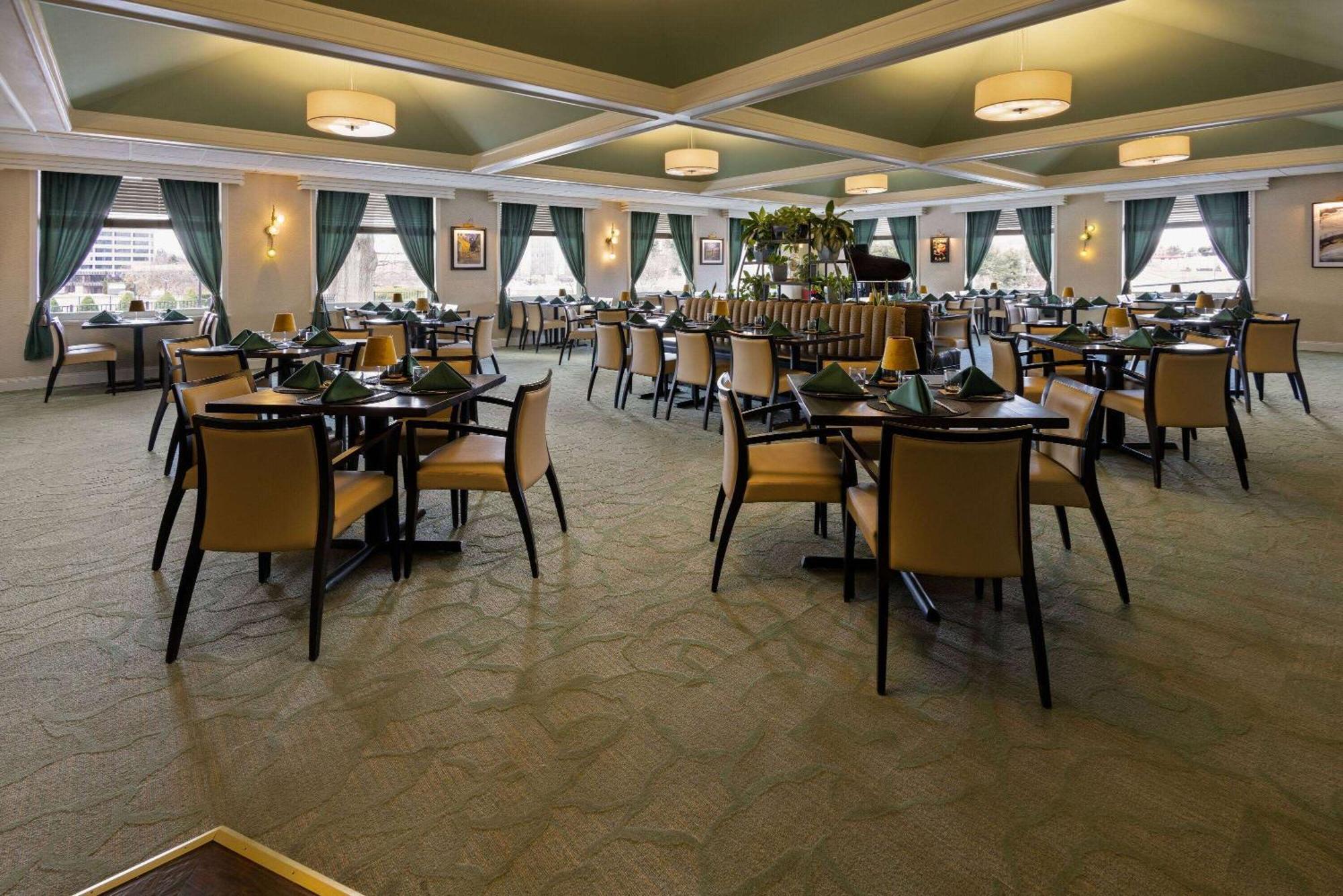 Penn Harris Hotel Harrisburg, Trademark By Wyndham Εξωτερικό φωτογραφία