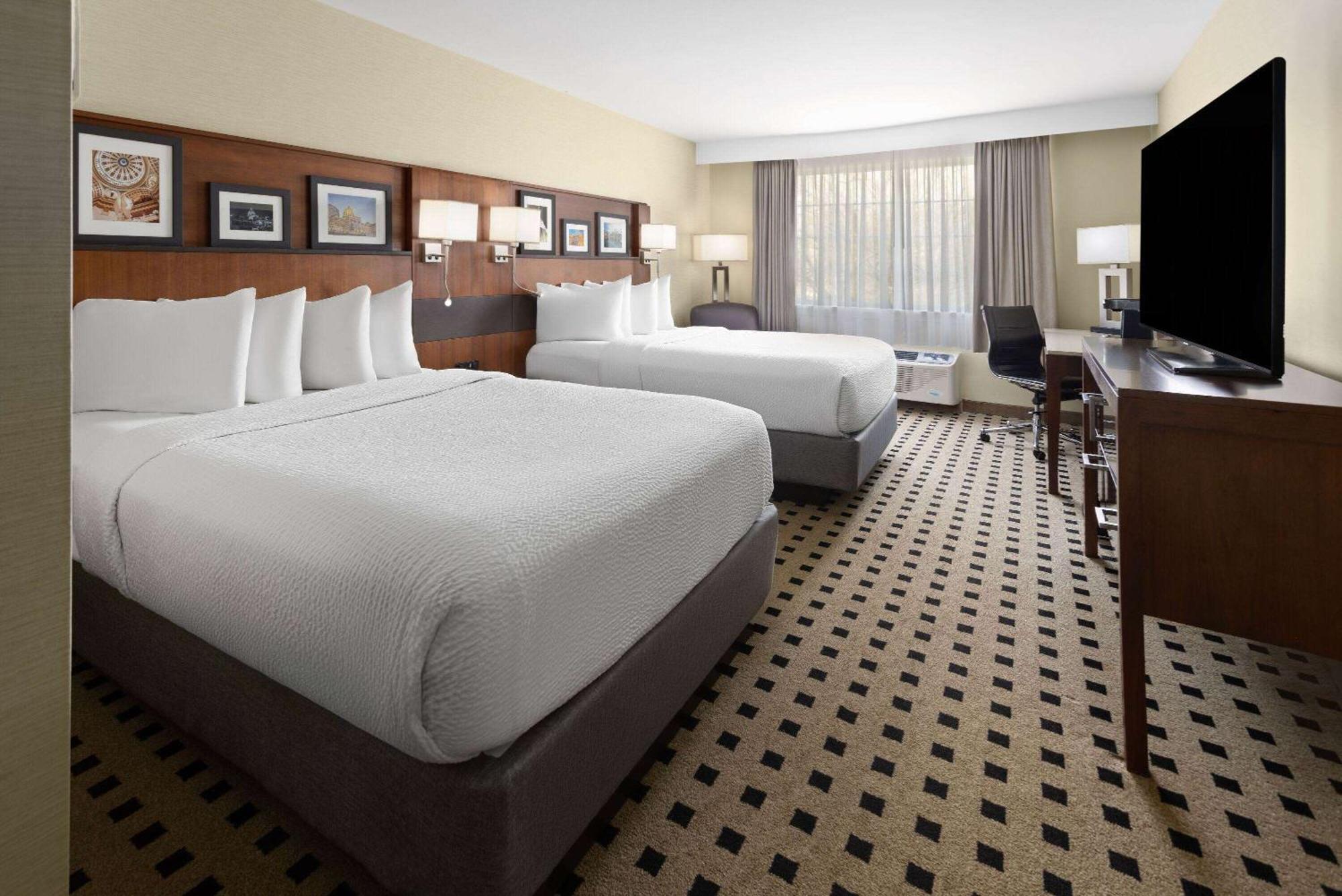 Penn Harris Hotel Harrisburg, Trademark By Wyndham Εξωτερικό φωτογραφία
