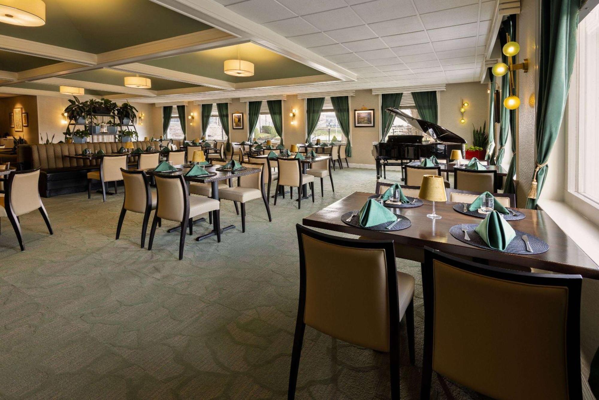 Penn Harris Hotel Harrisburg, Trademark By Wyndham Εξωτερικό φωτογραφία